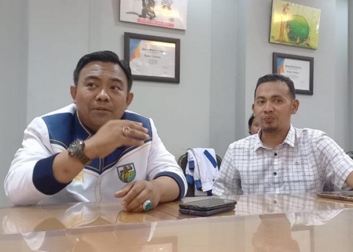 Di Graha Pena Radar Cirebon, Haris Pertama Bicara Kubu-kubuan di KNPI dan Pilpres 2024 