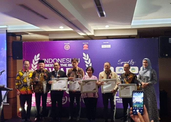 RSUD Arjawinangun Raih Penghargaan Dalam Ajang Indonesian Best of The Best Award 2022