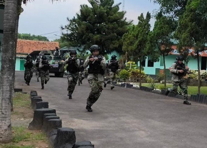 Asah Kesiapan Prajurit TNI, Kodim 0620 Kabupaten Cirebon Gelar Latgab Terpadu