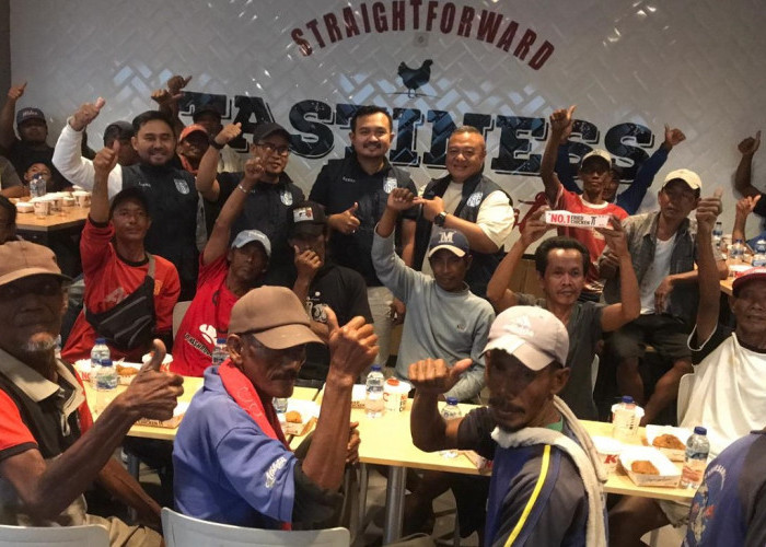 200 Tukang Becak Kota Cirebon Bukber Bersama RSC