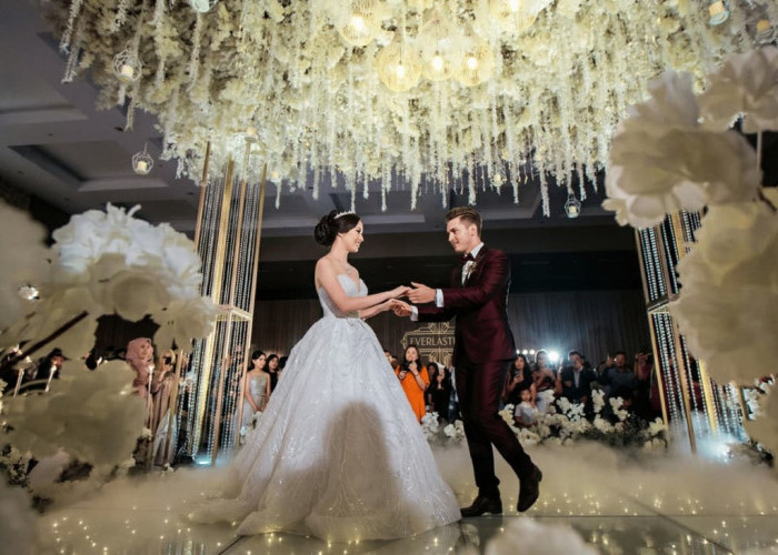 Wujudkan Pernikahan Impian, Aston Cirebon Tawarkan Paket Mulai Rp28 Jutaan