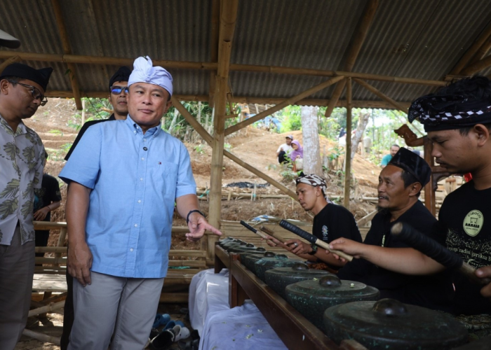 Goong Renteng Cibogo Berusia 500 Tahun, Warisan Budaya Kuningan yang Butuh Perlindungan Serius