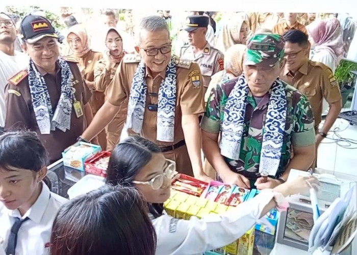 Beri Edukasi Antikorupsi Sejak Dini, SMP Negeri 5 Kota Cirebon Resmikan Kantin Kejujuran