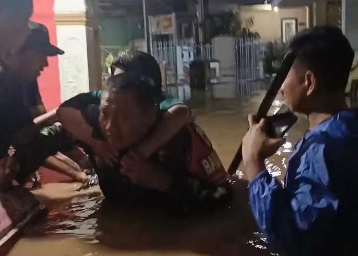 Banjir Kepung Cirebon, Begini Tanggapan Warga