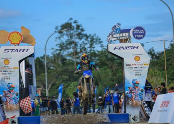 Lautan Penonton di Shell BLU CRU Yamaha Enduro Challenge Landak Kalbar, 10 Ribu Penonton Padati Lokasi !