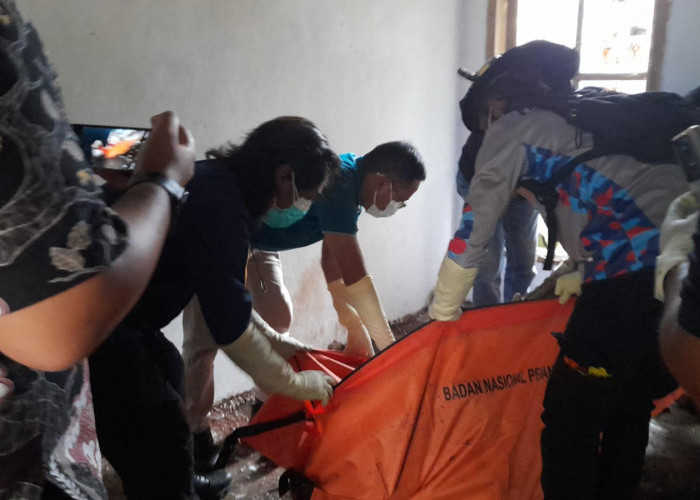 Penemuan Mayat Pria Pengidap Gangguan Jiwa di Rumahnya Gegerkan Warga Luragunglandeuh, Kuningan