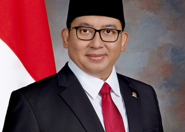 Perubahan Syarat Pendaftaran Calon Anggota TNI Mendapat Kritik dari Fadli Zon