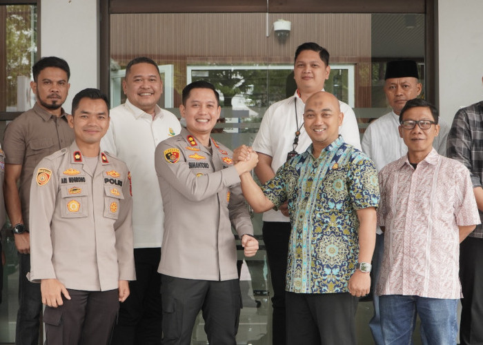 Kapolres Cirebon Kota Perkuat Sinergitas dengan Kejaksaan Negeri Cirebon Lewat Silaturahmi
