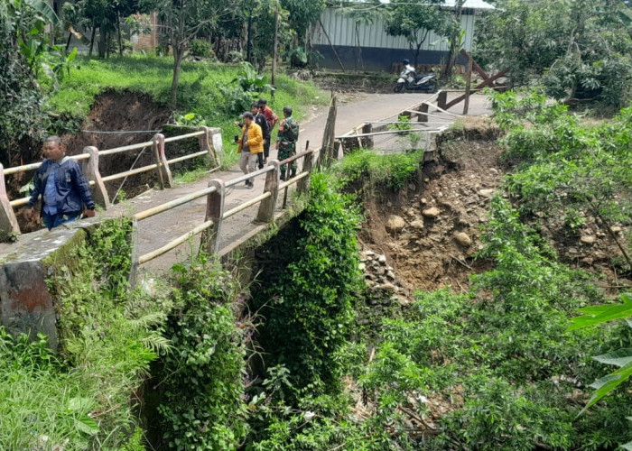 Jembatan Kedungmaung Terancam Ambruk, Begini Kondisinya