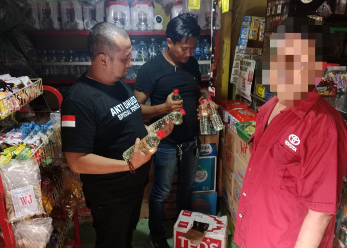 Polresta Cirebon Sita 211 Botol Miras Hasil Cipkon Operasi Lilin Lodaya