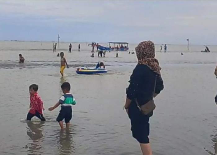 Kunjungan Wisatawan ke Indramayu Tembus 812 Ribu Sepanjang 2025, Pantai Tirta Ayu Terfavorit