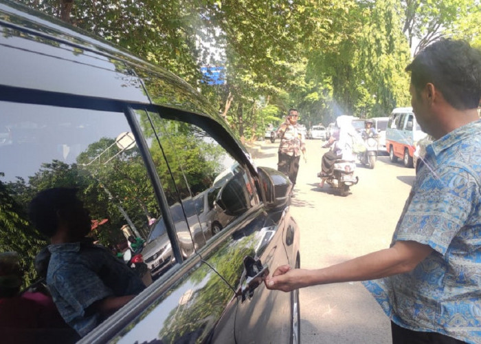 BREAKING NEWS: Tawuran di Jl Perjuangan Cirebon, 2 Mobil Rusak, Minta Pelaku Tanggung Jawab