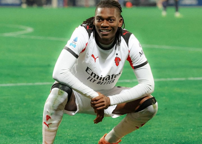 AC Milan Kehilangan Bintang Utama, Rafael Leao Resmi Pamit dari San Siro