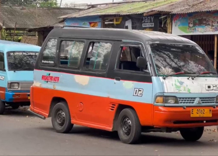 Angkot Kota Cirebon Kian Terpuruk, Sejumlah Trayek Nyaris Tak Beroperasi