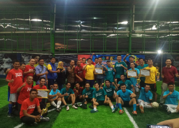 Forum Pemred Cirebon Gelar Futsal Merdeka Bersama Polres Cirebon Kota