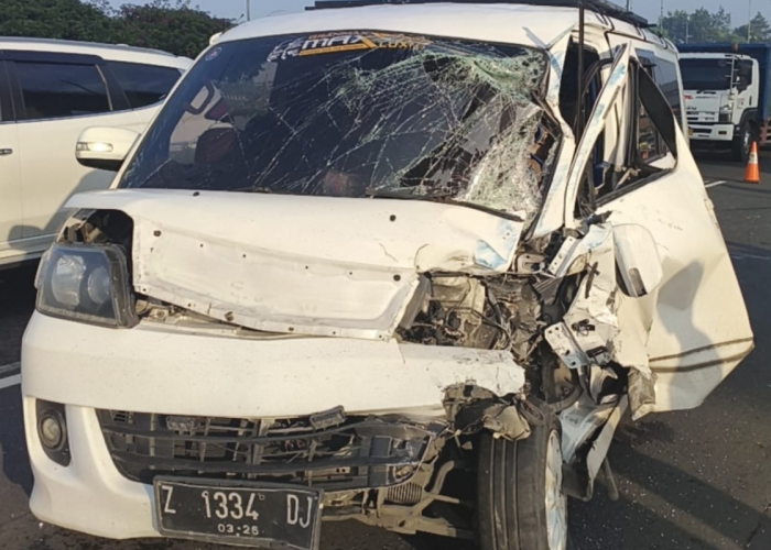Kecelakaan di Tol Padaleunyi: Pikap Ditabrak Luxio, Begini Kronologinya