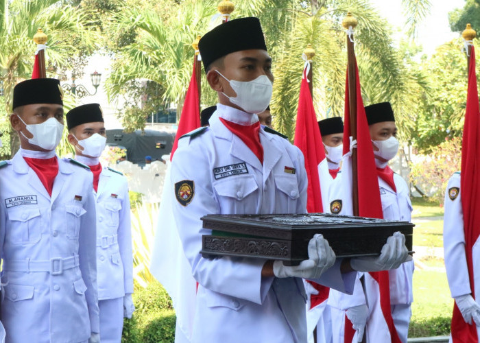 PENGUMUMAN: Hari Senin Ada Kirab Merah Putih di Kota Cirebon, Hindari 4 Ruas Jalan Ini Mulai Jam Segini