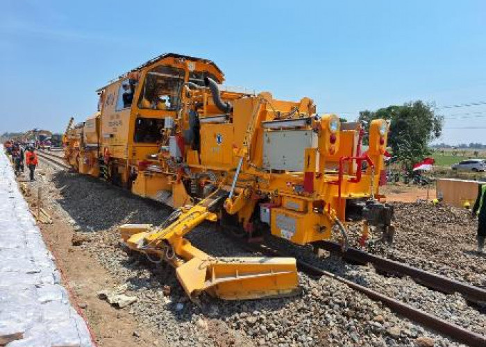 KAI Daop 3 Cirebon Siapkan Infrastruktur Rel Andal Demi Perjalanan Kereta Api Berkelanjutan