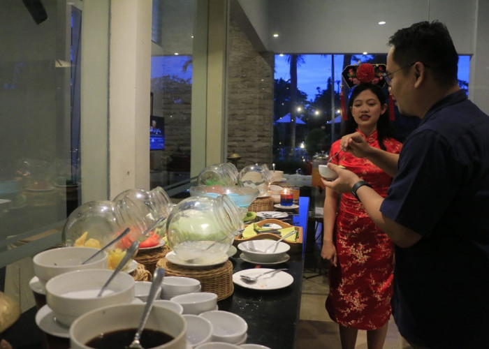 Buka Puasa di Hotel Santika Cirebon: All You Can Eat Rp150 Ribu, Berhadiah Tabungan Umroh!