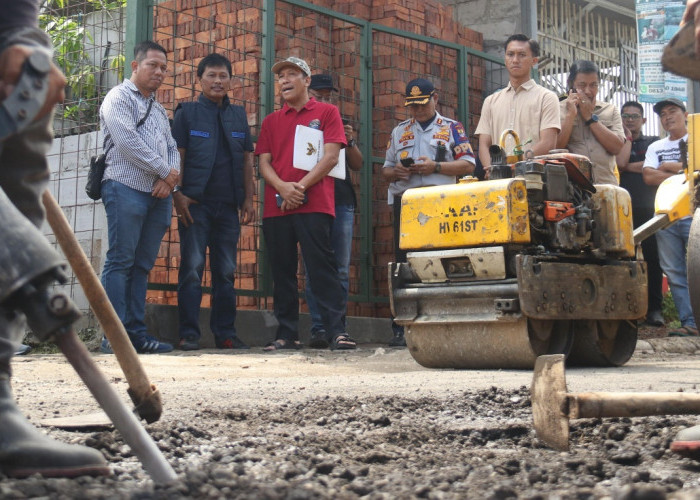 Gercep Perbaikan Jalan di Kota Cirebon Setelah Didatangi Walikota, DPUTR: Prioritas Jalan Protokol