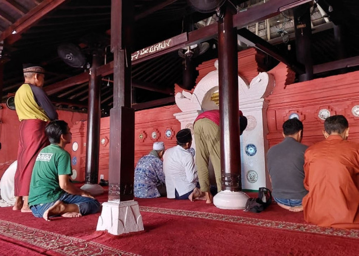 Masjid Merah Panjunan: Denyut Sejarah dan Ibadah yang Kian Hidup Saat Ramadan