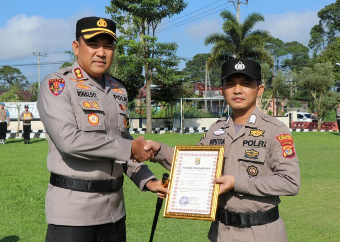 Kapolri Beri Hadiah Personel Polda Lampung, Berikut Kisah Bribka Rico Jaga Kamtibmas Saat Lepas Dinas