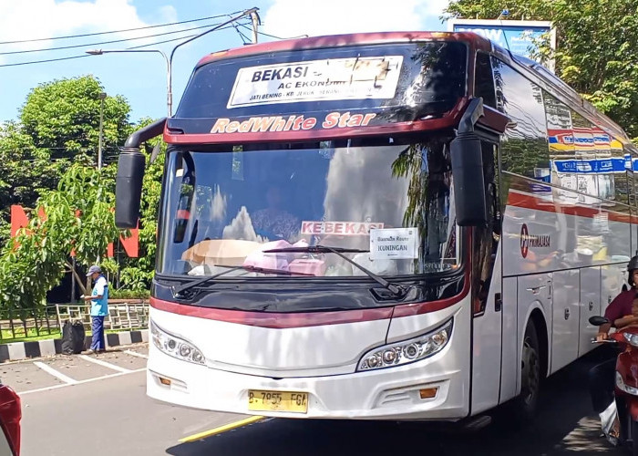 Praktis dan Bisa Tidur, Alasan Pemudik dari Kuningan Pilih Naik Bus
