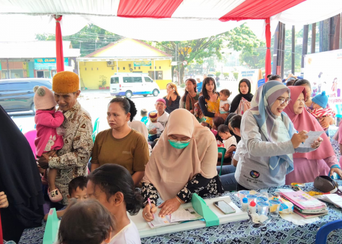 Alfamart Sahabat Posyandu Hadir di Cirebon, Ibu dan Anak Dapat Layanan Kesehatan hingga Popok Gratis