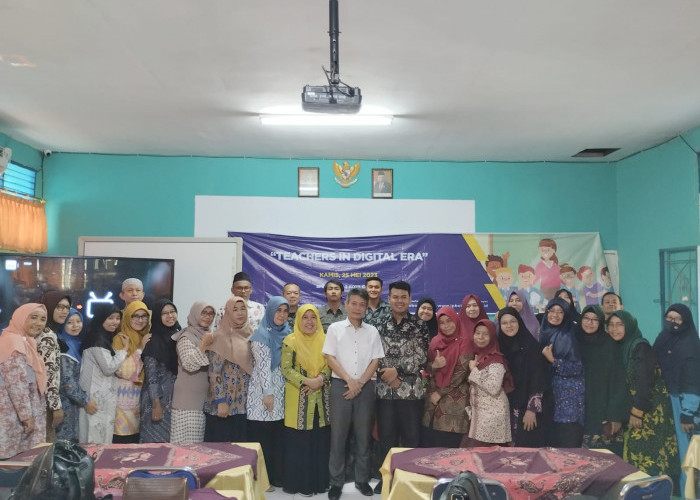 Dosen PBI IPB Cirebon Bekali Guru Pembelajaran Digital Kreatif