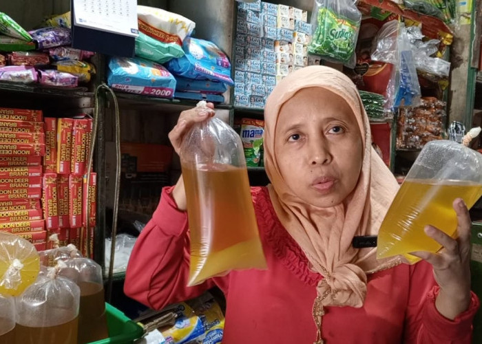 MinyaKita Kurang Laku di Pasar Baru Kuningan, Pedagang Pilih Jualan Minyak Goreng Jenis Ini