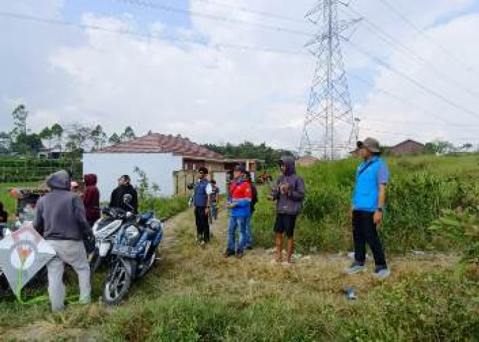 PLN UPT Cirebon Intensifkan Sweeping Layangan di Garut Demi Keandalan Listrik Selama Ramadhan 1447 H