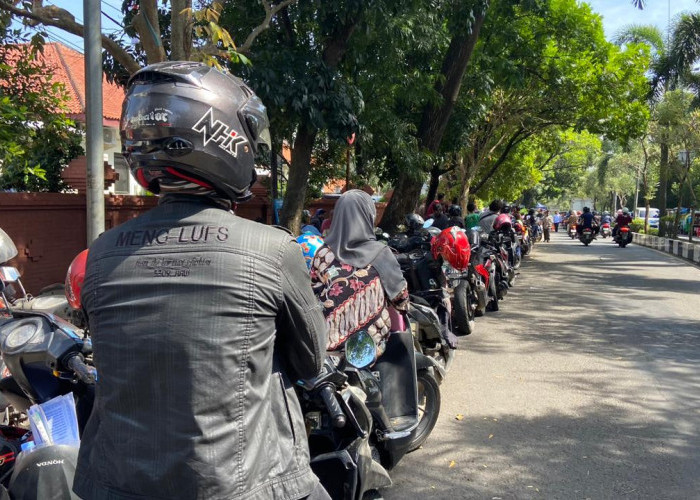 Begini Suasana Kantor Samsat Sumber Jelang Berakhirnya Program Pemutihan Pajak Kendaraan Bermotor