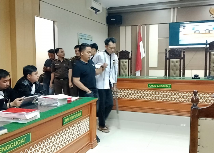Pembunuhan di Indramayu: Sidang Pembuktian Ririn Ditunda