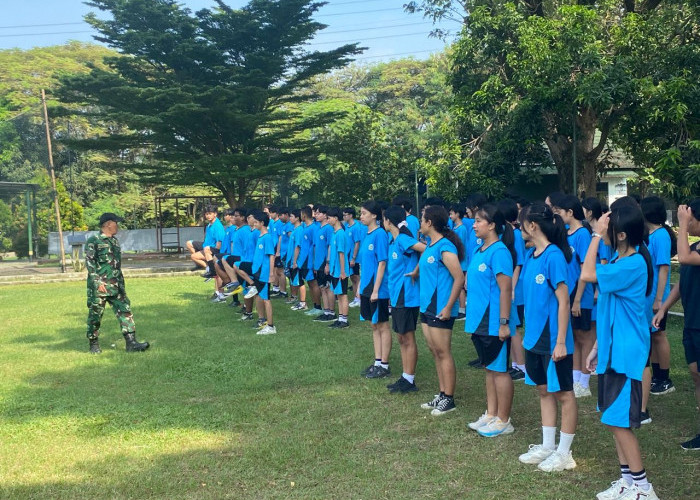 Siswa SMA Santa Maria 1 Cirebon Ikuti Pelatihan Bela Negara  di Kodim 0614