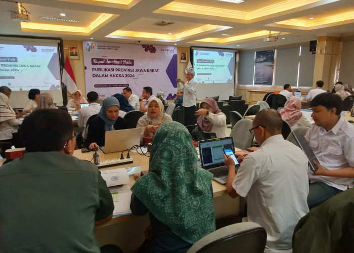 Diskominfo Jabar dan BPS Finalisasi Data Jawa Barat Dalam Angka 2024 