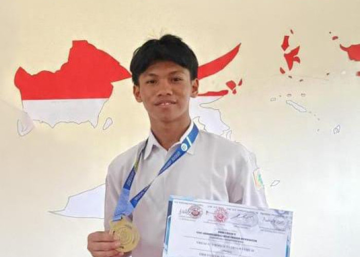 Pesantren Al Hikmah Rebut Emas KAJARI CUP