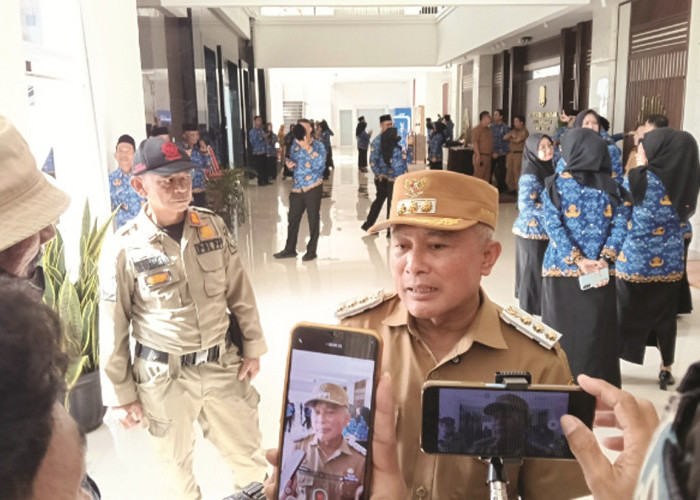 Lebih dari 140 Pejabat Kuningan Dirotasi, Pelantikan Unik di Kebun Raya!