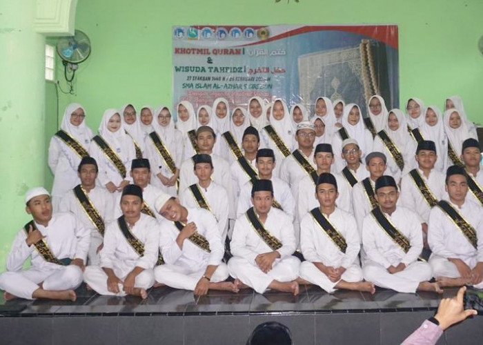 SMA Islam Al Azhar Khotmil Quran dan Wisuda Tahfiz