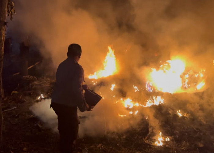 Sehari Dua Kali Kebakaran Lahan Terjadi di Leuwimunding, Warga Diimbau Tak Bakar Sampah Sembarangan