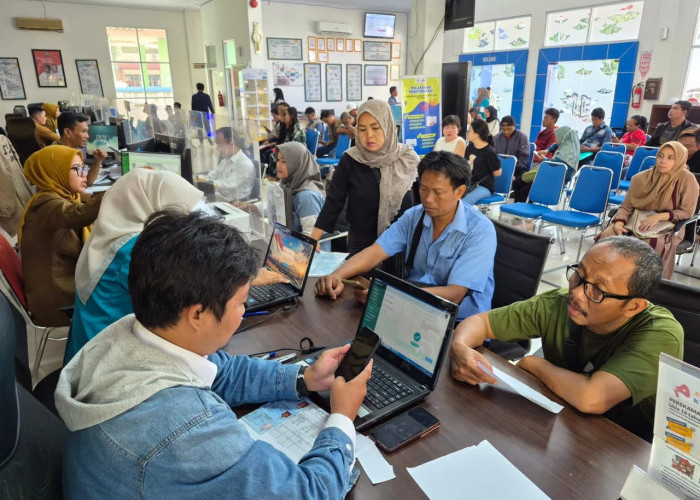 Memaknai Kemerdekaan Lewat Pelayanan dan Pembangunan yang Dirasakan Warga Kota Cirebon 