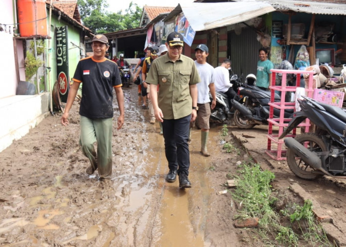 Banjir Terjang Kabupaten Cirebon, Ribuan Warga Terdampak, Pemkab Langsung Lakukan Penanganan