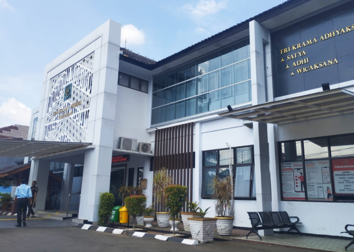 Kejari Kuningan Periksa Ketua DPRD Nuzul Rachdy, Persoalan Tunjangan Masih Didalami