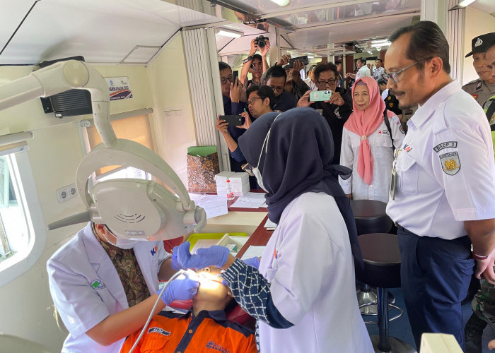 Rail Clinic Layanan Kesehatan dan Pengobatan Gratis Bagi Masyarakat di Sekitar Stasiun Ketanggungan 