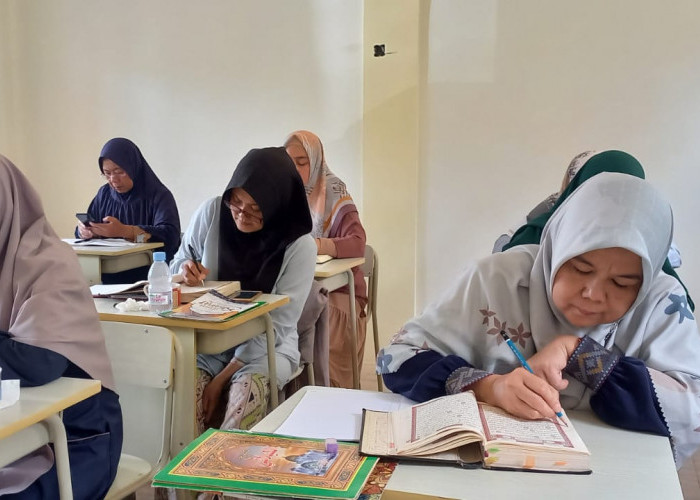 Ada Program Pesantren Lansia  di Kampung Qur'an Cirebon, Usia 50 Sampai 80 Tahun Bisa Ikut