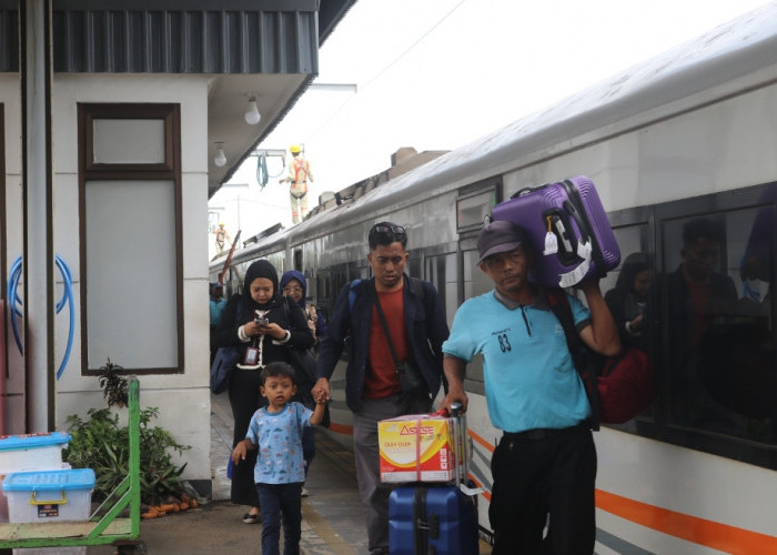 Penumpang Kereta Wajib Tahu! Ini Aturan Bagasi di Kereta Api dari Daop 3 Cirebon