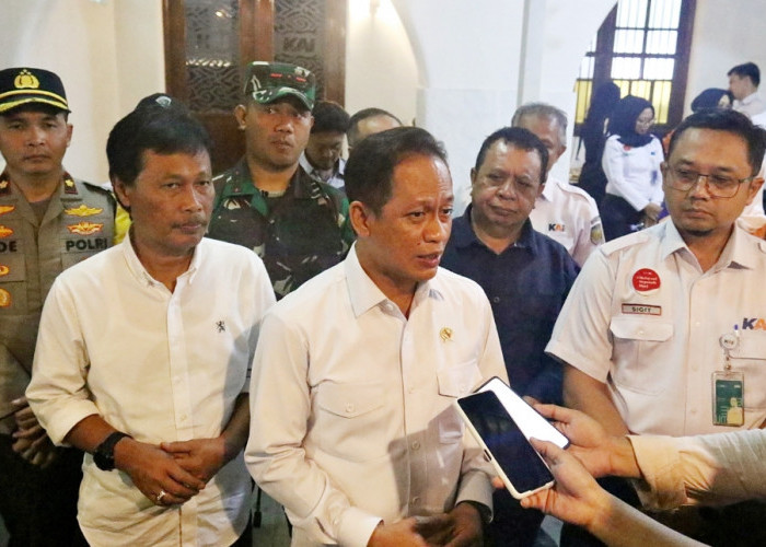 Menteri Lingkungan Hidup Apresiasi Kebersihan Stasiun Cirebon: Jadi Contoh Pengelolaan Sampah Nasional