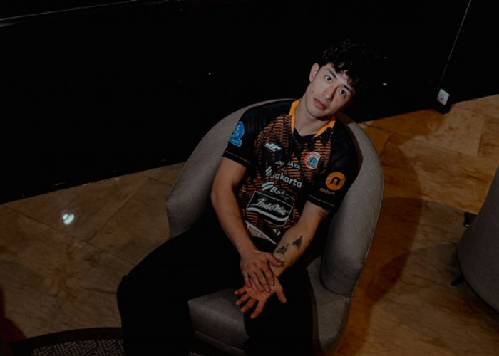 Resmi! Persija Jakarta Rekrut Kiper Cyrus Margono untuk 2,5 Musim