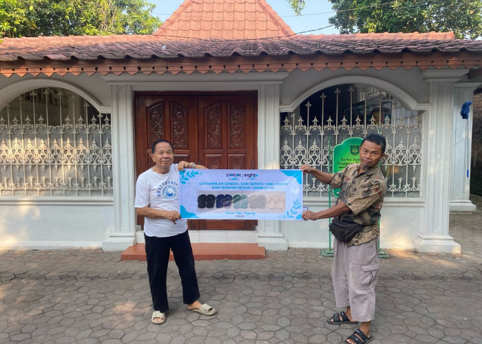 Peringati Hari Lingkungan Hidup, Daben Sudiana Bagikan Spanduk dan Cermin Doa ke 50 Masjid
