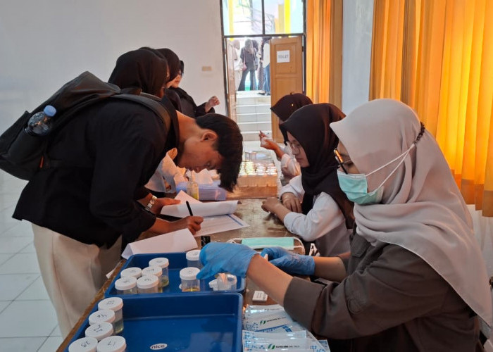 472 Mahasiswa Baru Uniku Jalani Tes Urine BNN Kuningan, Hasilnya Mengejutkan