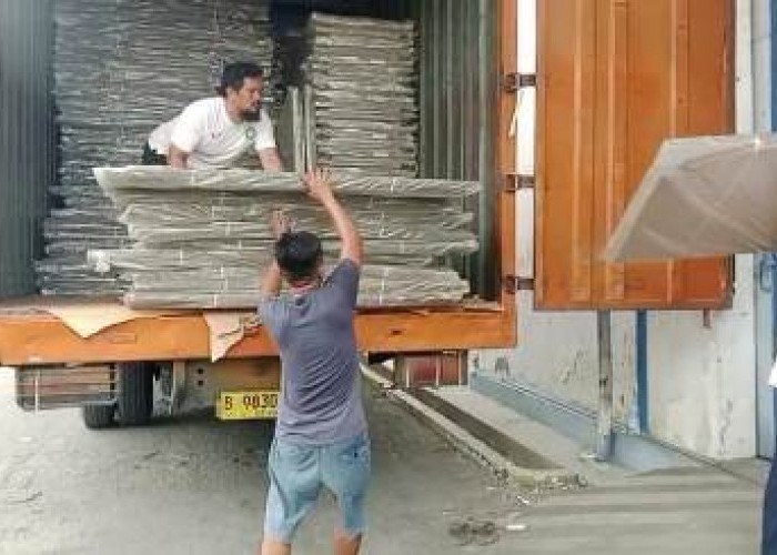 KPU Kota Cirebon Terima Kiriman Logistik Pemilu 2024 Tahap Pertama 